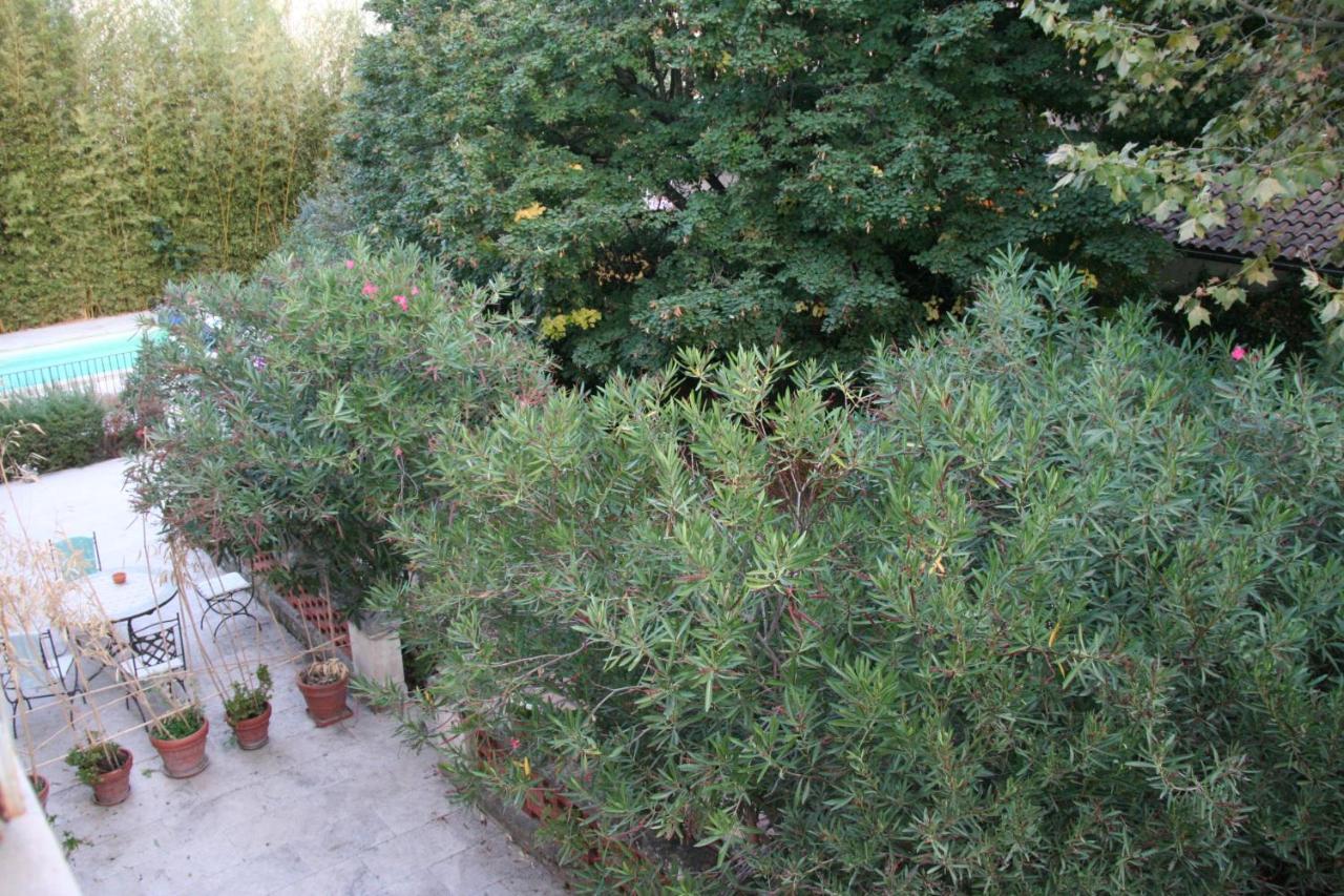 Le Mas Des Dames Appartement Avignon Exterior photo