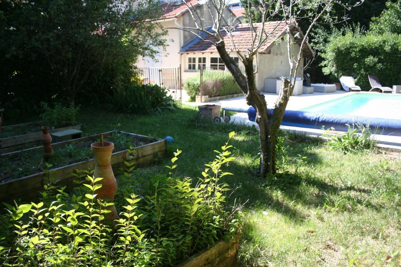 Le Mas Des Dames Appartement Avignon Exterior photo